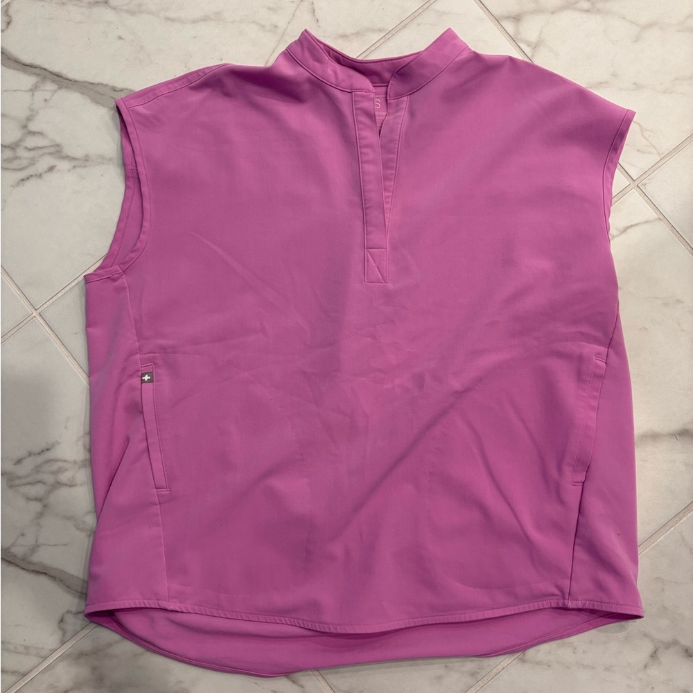 FIGS Women Rafaela Scrub Top